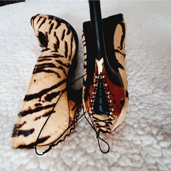 mark. Animal Print High Heels - Picture 2 of 4